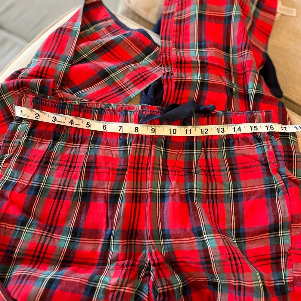 Victoria’s Secret Long Sleeve Pajama Top & Plaid Pajama Pants Medium Navy Red